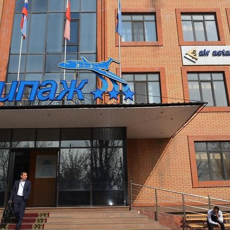 Экипаж Hotel Almaty Bagian luar foto